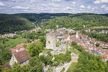 Die Burg Pappenheim aus der Vogelperspektive