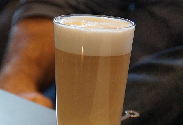 Cafe Lebenskunst - Latte, Milchkaffee