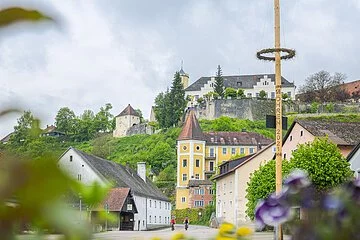 Ortsbild Möhren mit Maibaum