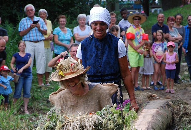Dorfleben und geselliges Brauchttum in Dietfurt