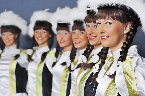 Eine Gruppe Gardetänzerinnen