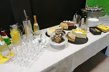 Anja's Museumscafe Buffett mit Sekt und Torte