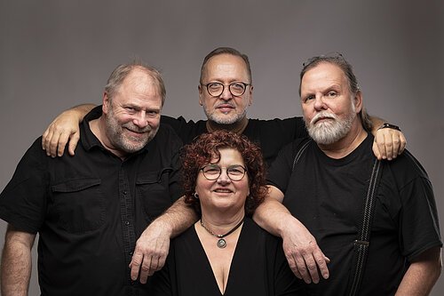 4Souls Auf dem Bild sind die 4 Künstler der Band 4Souls zu sehen.