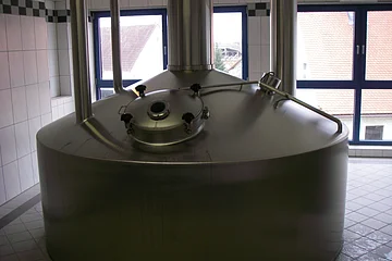 großer Sudkessel zum Bierbrauen