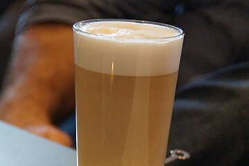 Cafe Lebenskunst - Latte, Milchkaffee